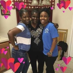 Meet your Posher, Constance